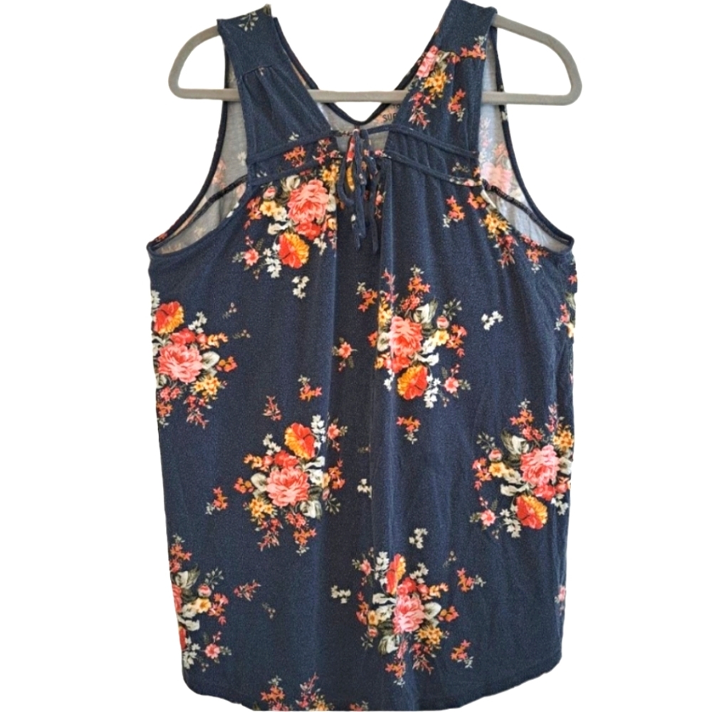 Torrid Super Soft Knits Sleeveless Floral V Neck Top Plus Size 2